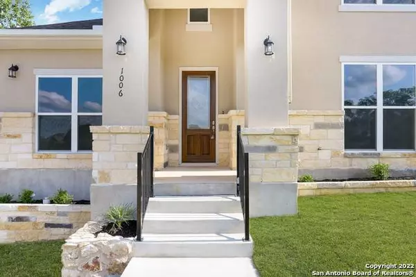 1006 ROCK SHELTER, San Antonio, TX 78260-2565
