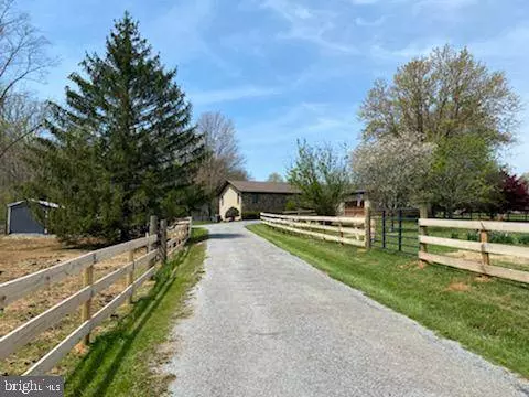 16287 WOODGROVE RD, Round Hill, VA 20141