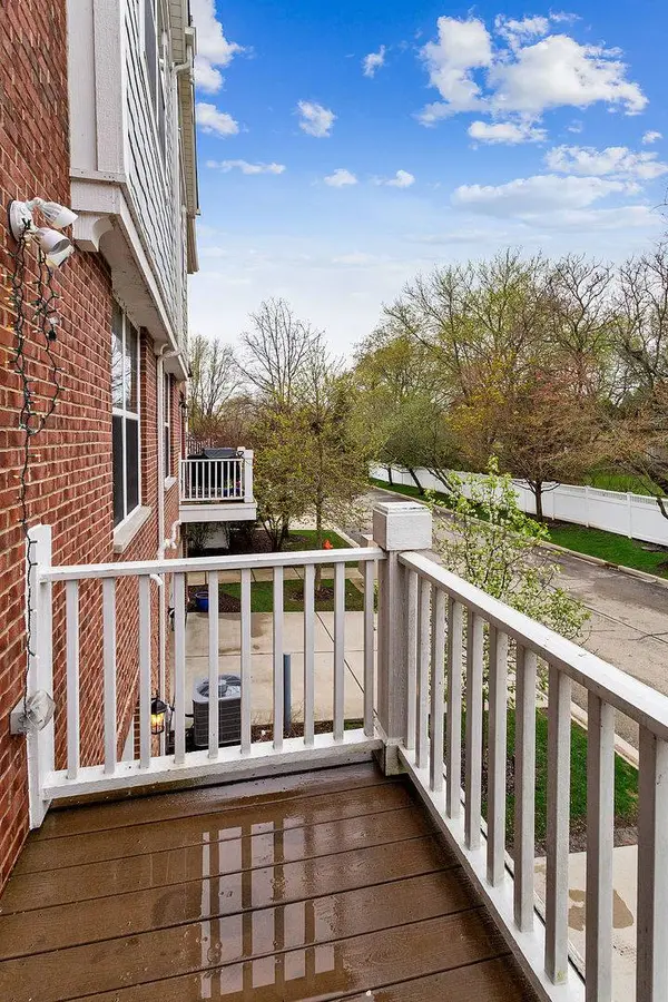 4125 Royal Mews CIR, Naperville, IL 60564