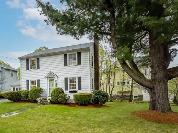 504 Swains Pond Ave, Melrose, MA 02176