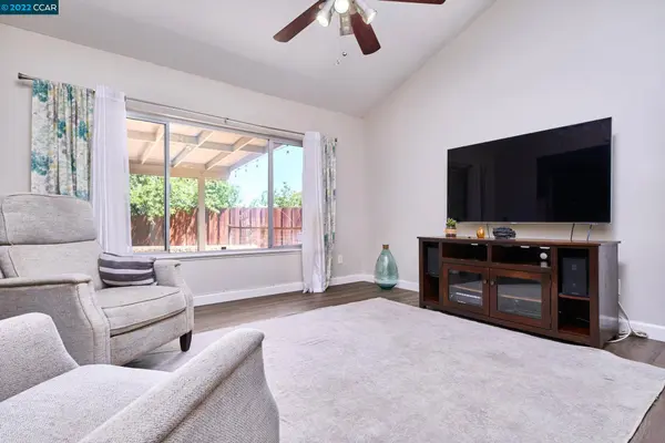 310 Hillsdale Dr, Pittsburg, CA 94565