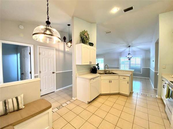 1345 BRAHMA DR, Valrico, FL 33594