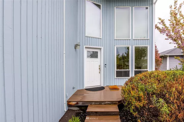 14118 NE 85th CT, Redmond, WA 98052