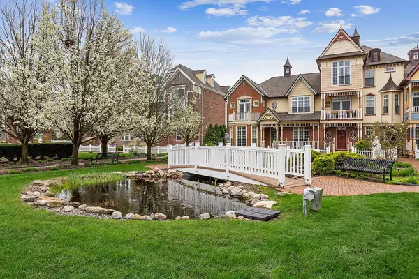 4125 Royal Mews CIR, Naperville, IL 60564