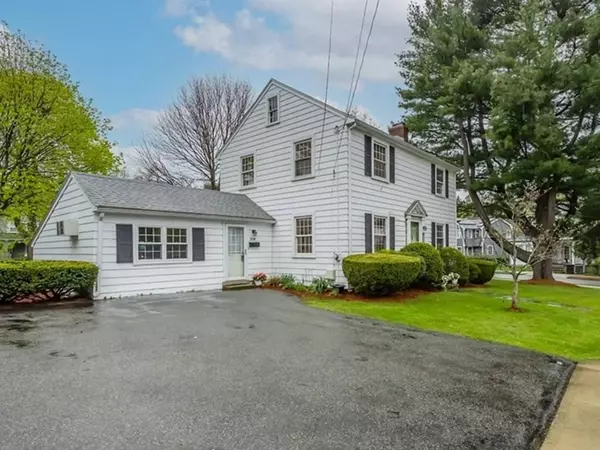 504 Swains Pond Ave, Melrose, MA 02176