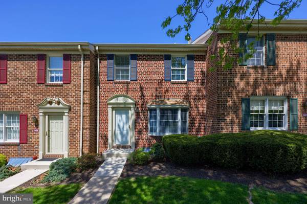 1403 CHAMBERS RDG