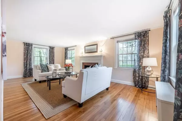504 Swains Pond Ave, Melrose, MA 02176