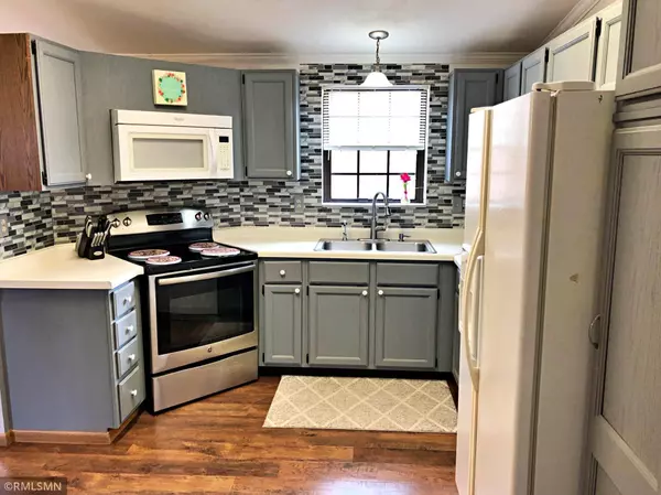 320 1st AVE N, Isle, MN 56342