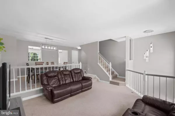 2415 QUILTING BEE RD, Catonsville, MD 21228