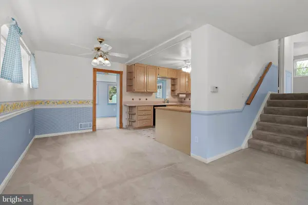 12819 WEISS ST, Rockville, MD 20853