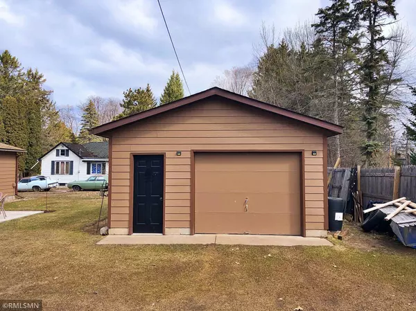 320 1st AVE N, Isle, MN 56342