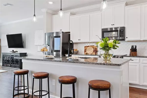 18668 NOBLE CASPIAN DR, Lutz, FL 33558