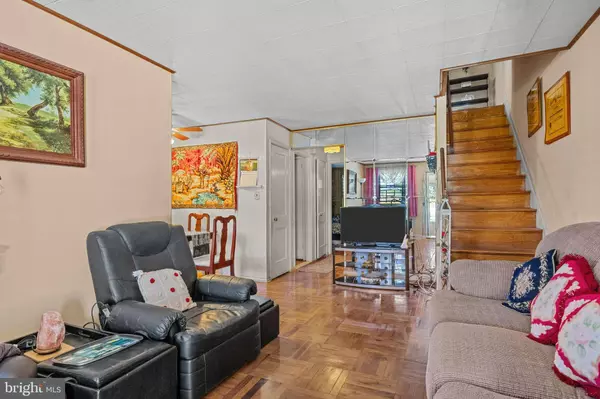 554 S 69TH ST, Upper Darby, PA 19082