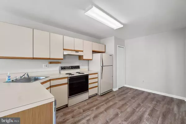 8675 RIDGE RD, Ellicott City, MD 21043