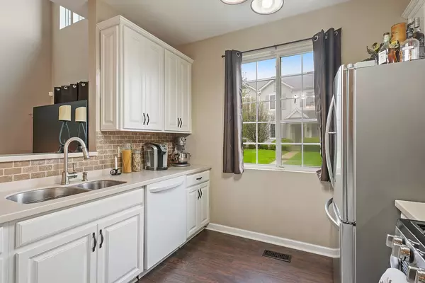 1512 AZALEA CIR #1512, Romeoville, IL 60446