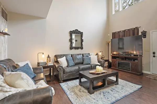 1512 AZALEA CIR #1512, Romeoville, IL 60446