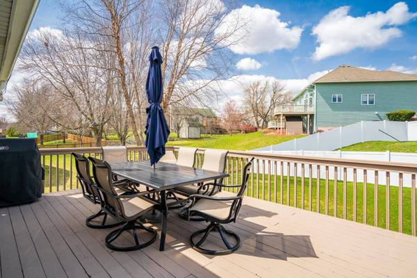 16229 Harmony PATH, Lakeville, MN 55044