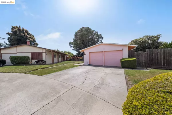 5004 Fallon Ave, Richmond, CA 94804