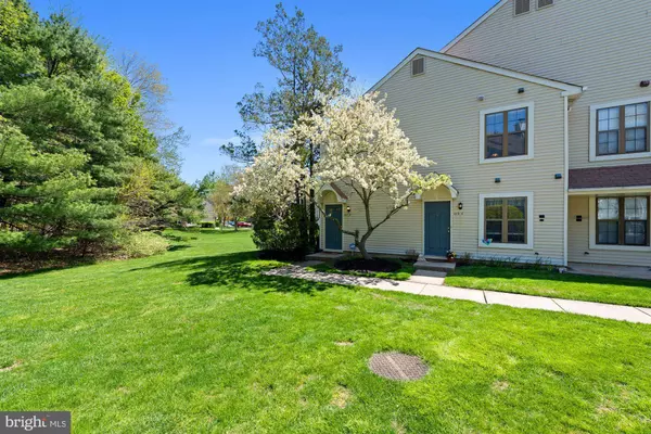 190-B COLLIN CT, Mount Laurel, NJ 08054