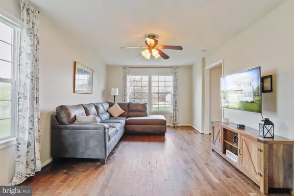 34 COTTONTAIL DR, Ranson, WV 25438