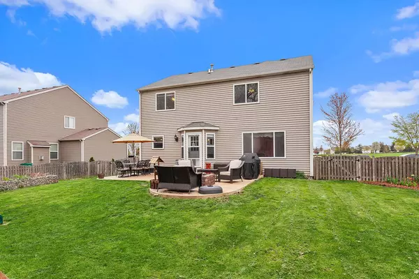 1107 Canyon View LN, Joliet, IL 60432