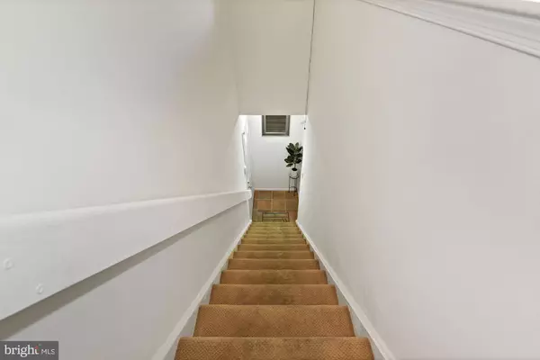 190-B COLLIN CT, Mount Laurel, NJ 08054