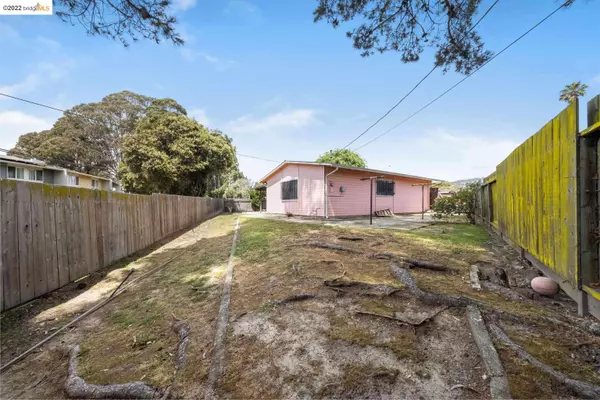 5004 Fallon Ave, Richmond, CA 94804