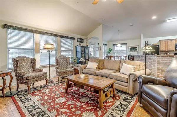 6609 Chalk River Drive, Fort Worth, TX 76179