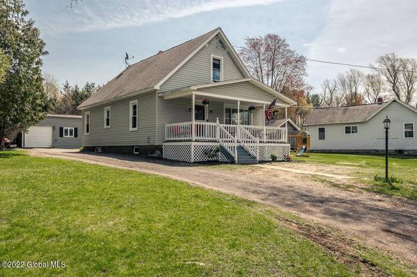 68 Chuctanunda  ST, Hagaman, NY 12086