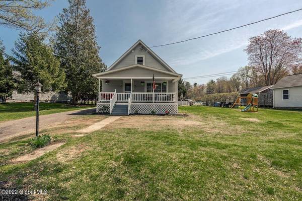 68 Chuctanunda  ST, Hagaman, NY 12086