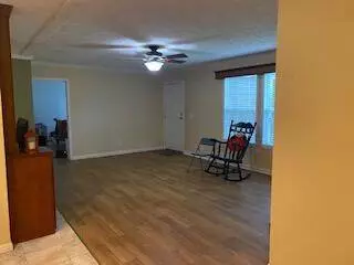 379 Mayking LOOP, Whitesburg, KY 41858