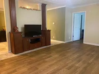 379 Mayking LOOP, Whitesburg, KY 41858