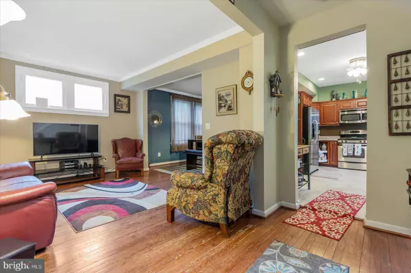 4711 CHARLTON AVE, Baltimore, MD 21214