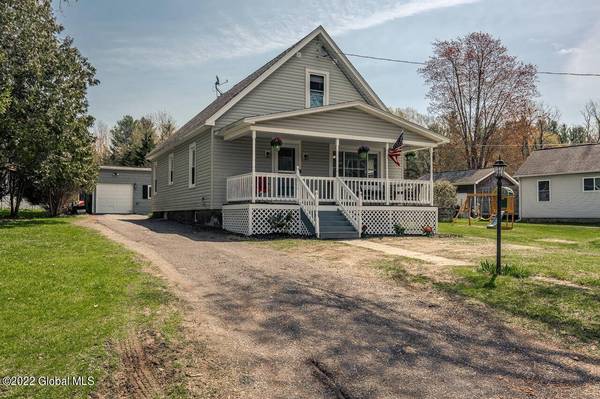 68 Chuctanunda  ST, Hagaman, NY 12086