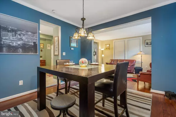 4711 CHARLTON AVE, Baltimore, MD 21214