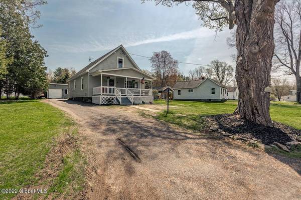 68 Chuctanunda  ST, Hagaman, NY 12086