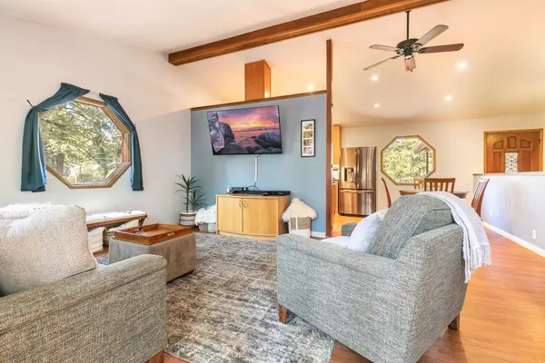 10581 Golden Pine Road, Truckee, CA 96161