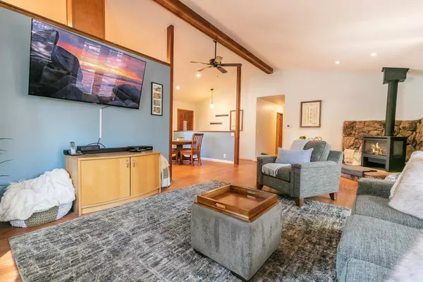 10581 Golden Pine Road, Truckee, CA 96161