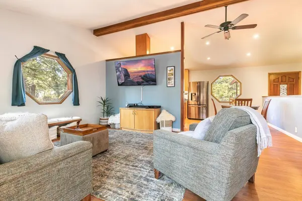 10581 Golden Pine Road, Truckee, CA 96161