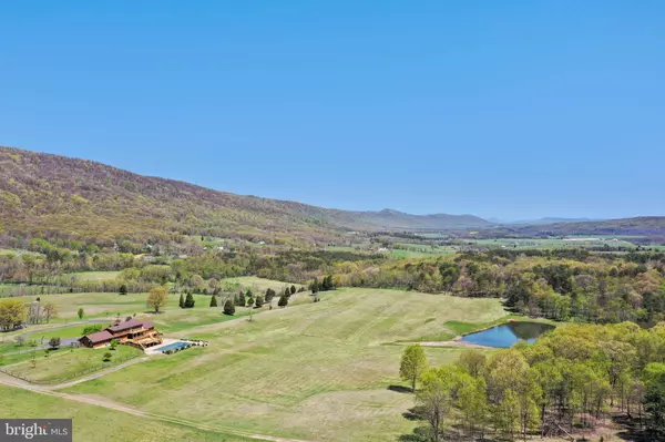 9389 KNOBLEY RD, Keyser, WV 26726