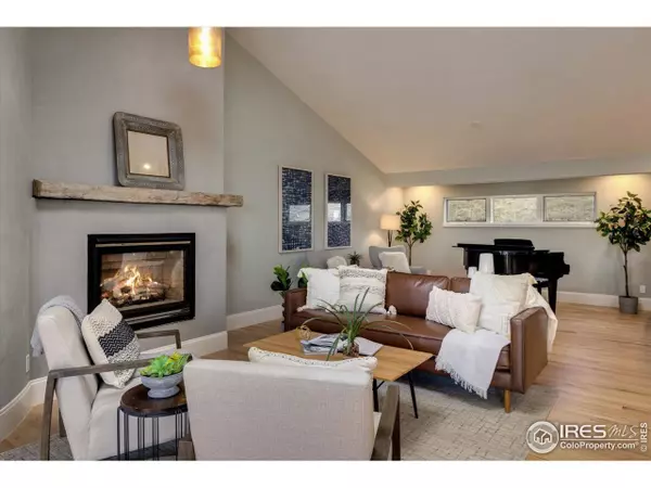 240 Dixon Rd, Boulder, CO 80302