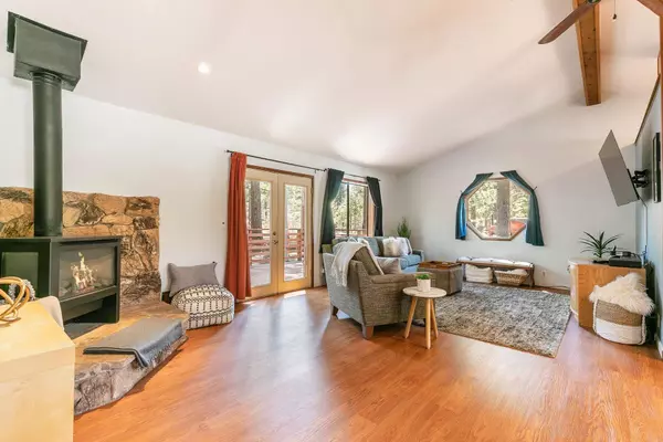 10581 Golden Pine Road, Truckee, CA 96161