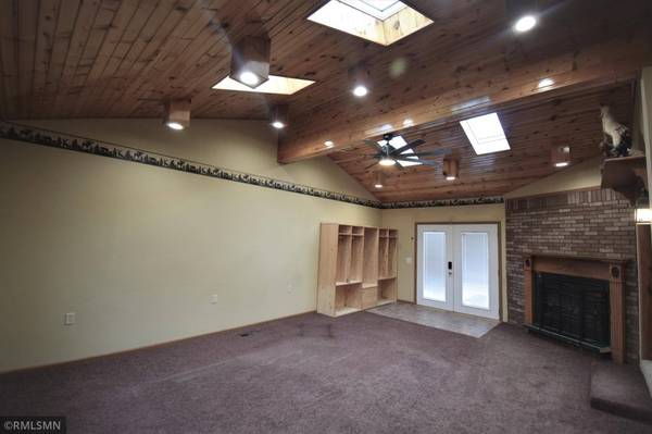 1185 Klein DR, Hammond, WI 54015