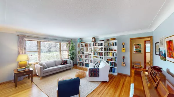 920 Cypress ST S, Cambridge, MN 55008