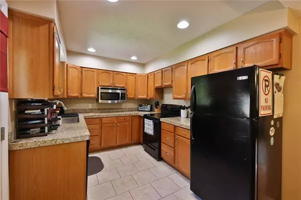 938 BRISTOL RD, Carmel, IN 46280