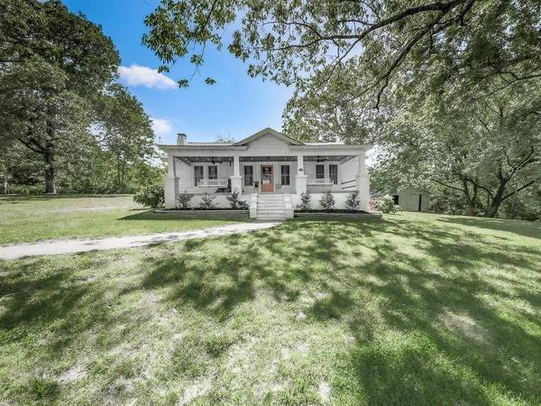 1426 Old Canton RD, Ball Ground, GA 30107