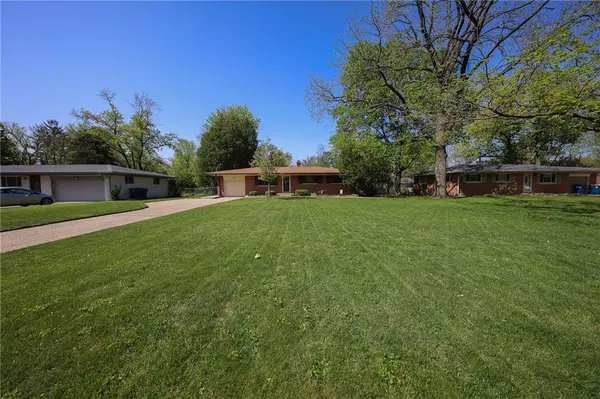 938 BRISTOL RD, Carmel, IN 46280