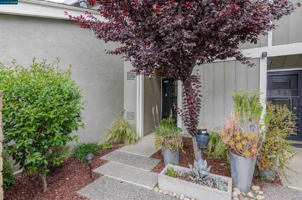 104 Summerwood Place, Concord, CA 94518