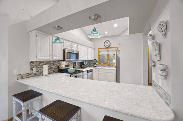 9575 Juniper ST NW, Coon Rapids, MN 55433