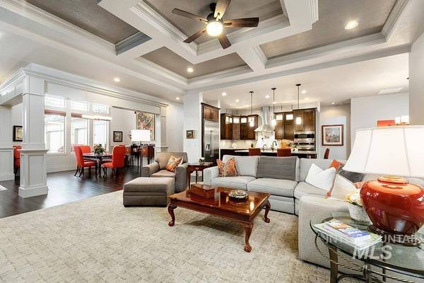 2285 W San Remo Dr, Meridian, ID 83646